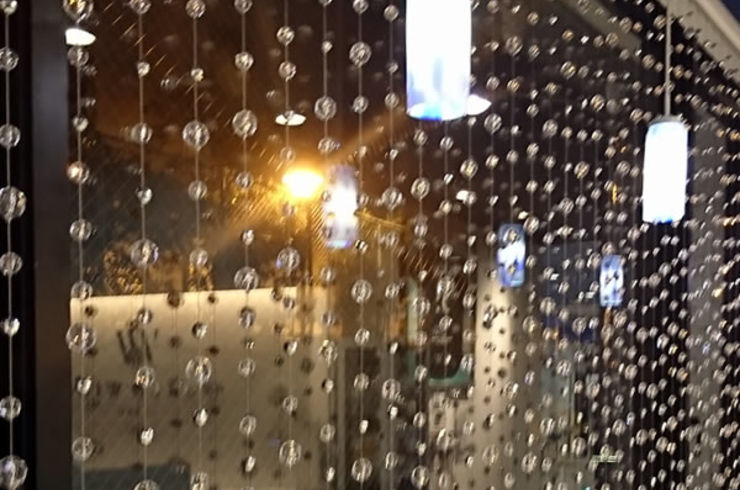 クリスタルビーズカーテン