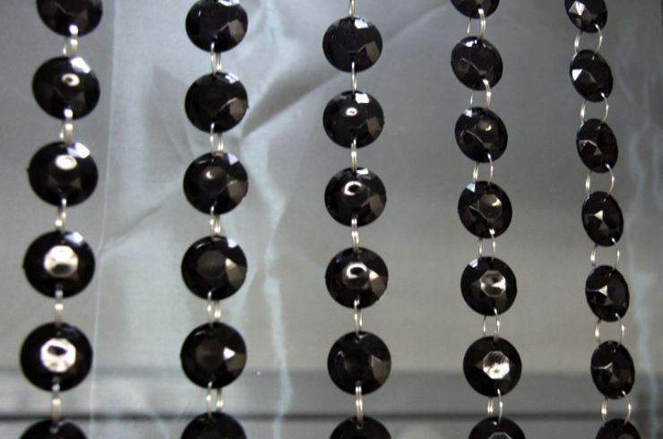 ブラックビーズカーテン